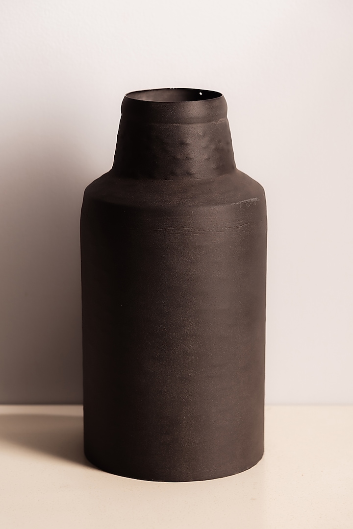 Black Metal Raw Village Vase by SG Home at Pernia's Pop Up Shop