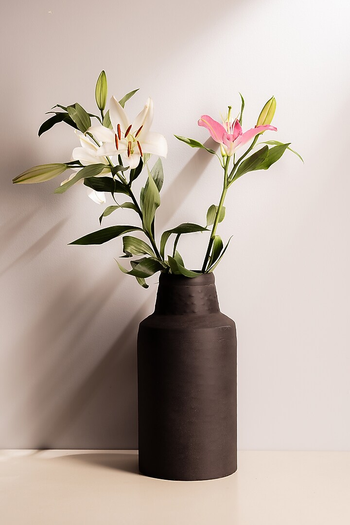Black Metal Raw Village Vase by SG Home at Pernia's Pop Up Shop