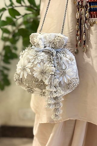 Ivory Velvet Sequins Floral Work Potli by SG BY SONIA GULRAJANI