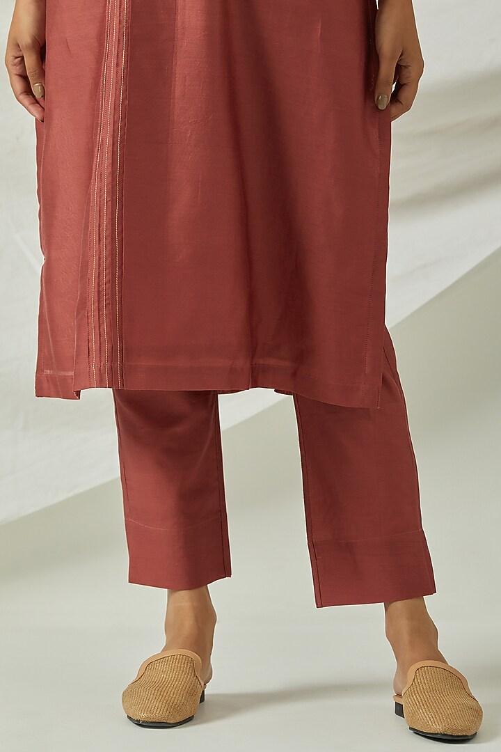 Rust Chanderi Kurta Set by Smriti Gupta at Pernia's Pop Up Shop