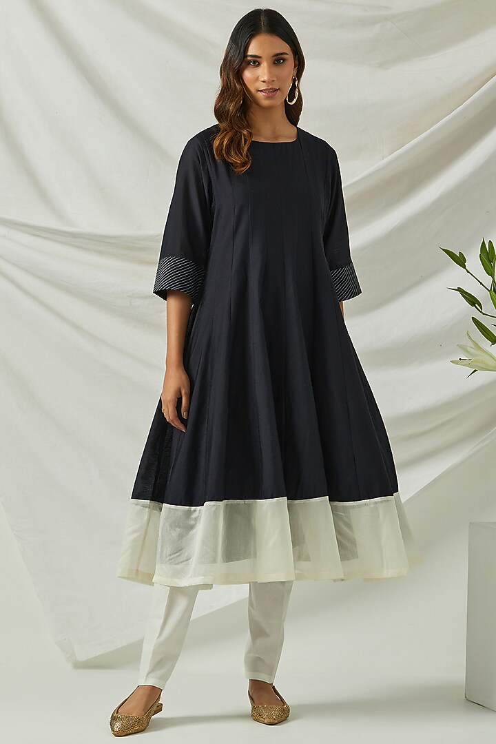 Black & White Chanderi Anarkali Set by Smriti Gupta at Pernia's Pop Up Shop