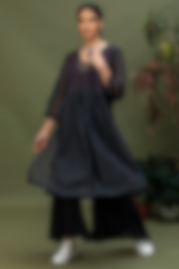 Black Checkered & Pleated Kurta by Smriti Gupta at Pernia's Pop Up Shop