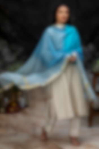 Blue Shaded Dupatta With Zari Trims by Smriti Gupta at Pernia's Pop Up Shop