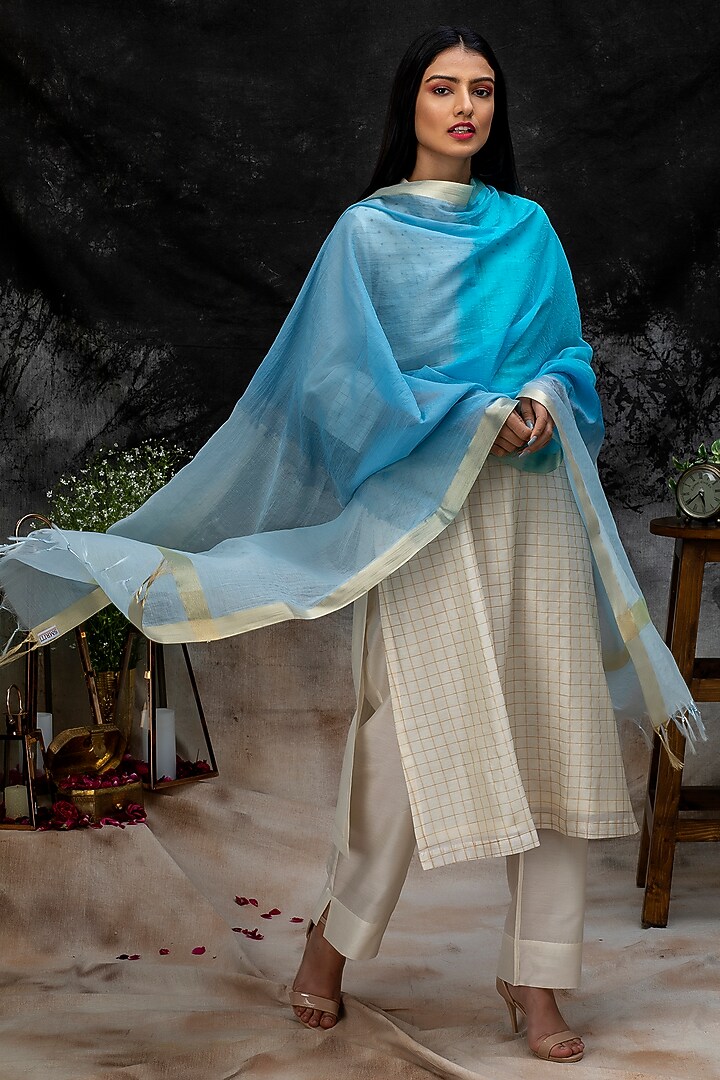Blue Shaded Dupatta With Zari Trims by Smriti Gupta at Pernia's Pop Up Shop