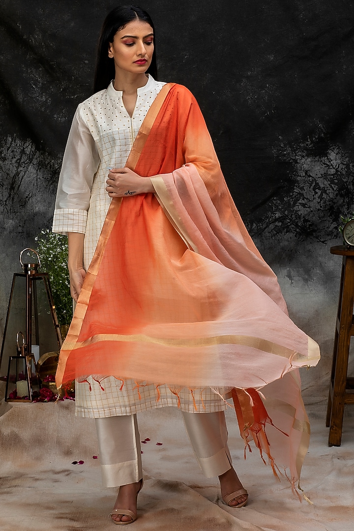 Orange Shaded Dupatta With Zari Trims by Smriti Gupta at Pernia's Pop Up Shop