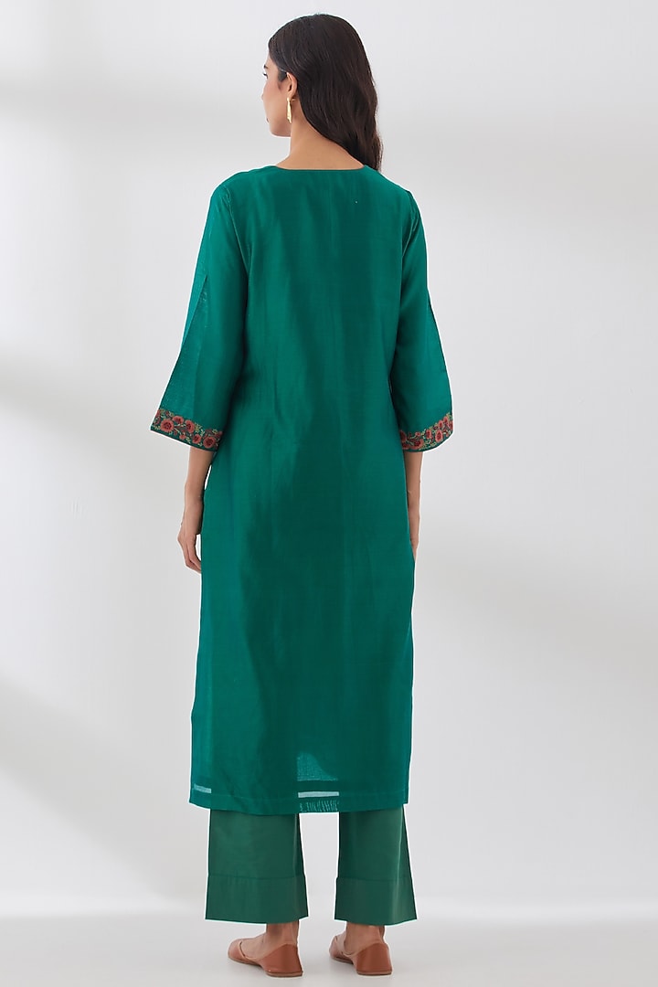 Bottle Green Pure Chanderi Kurta Set by Smriti Gupta at Pernia's Pop Up Shop
