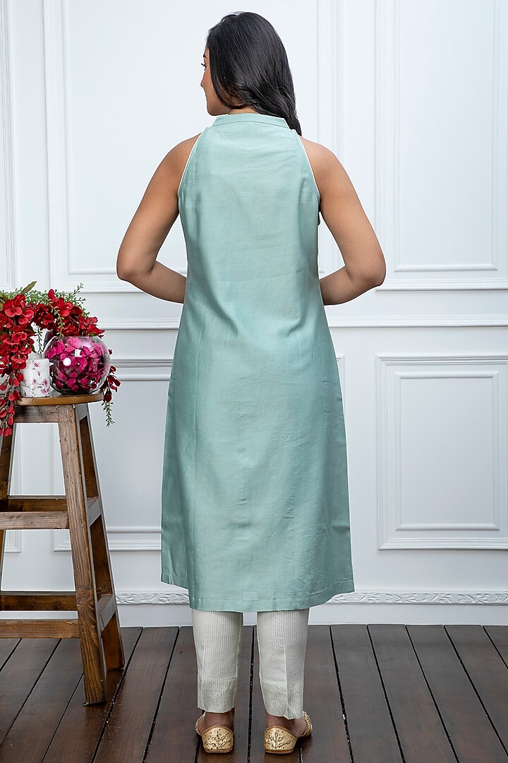 Sage Green Handwoven Chanderi Kurta Set by Smriti Gupta at Pernia's Pop Up Shop