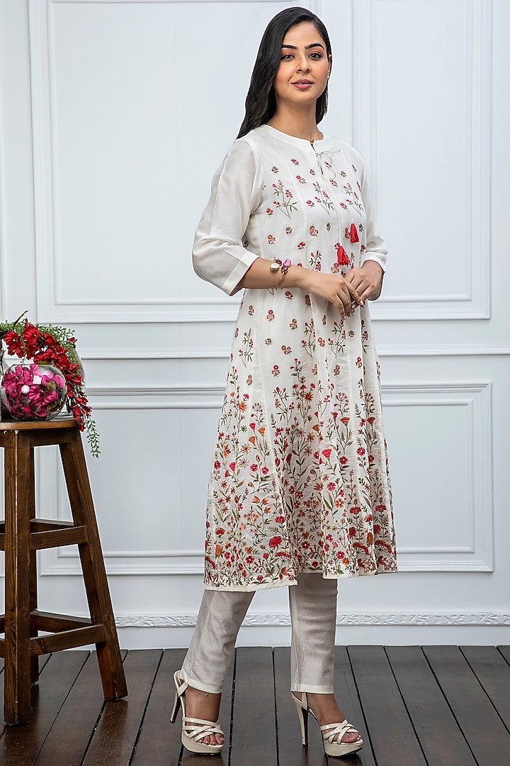 Multi-Colored Embroidered Kalidar Kurta Set by Smriti Gupta at Pernia's Pop Up Shop