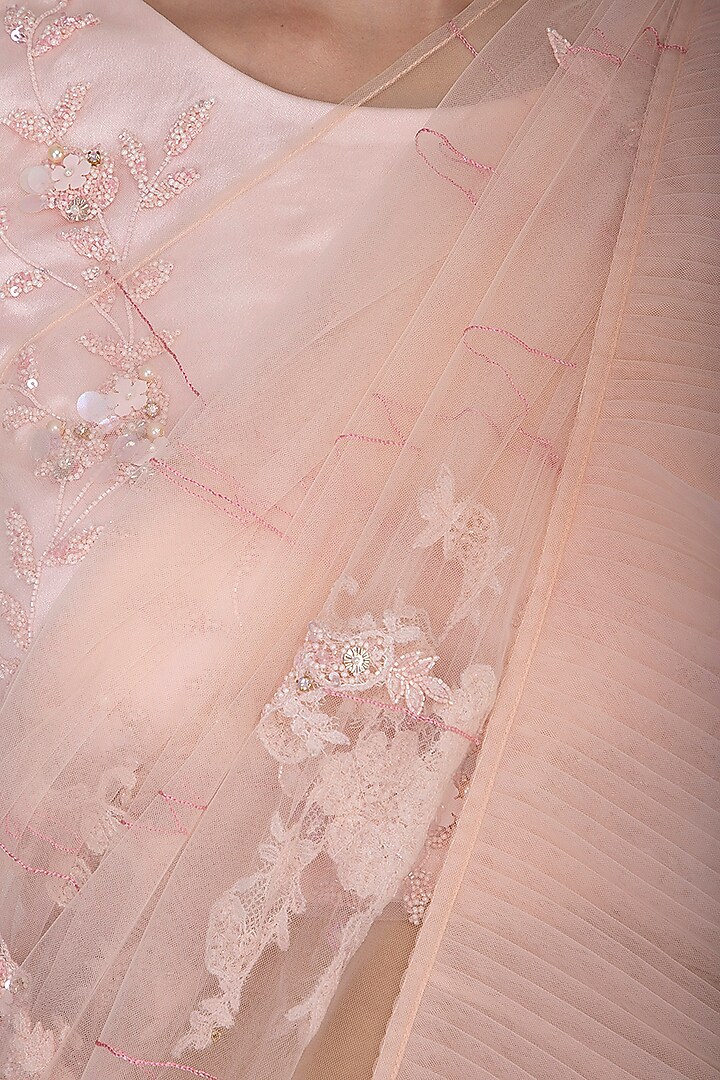 Pink embroidered saree set available only at Pernia's Pop Up Shop.