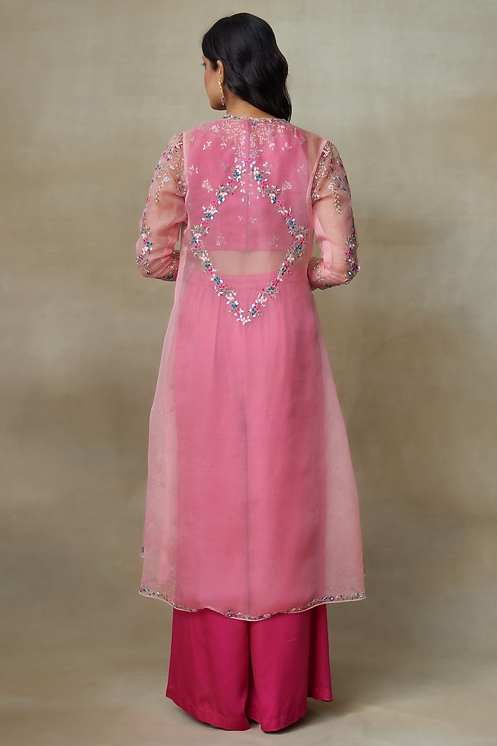 Pink Organza Floral Thread Hand Embellished Cape Set by Shasha Gaba at Pernia's Pop Up Shop