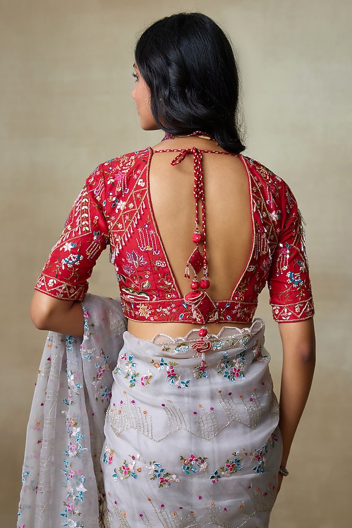 Grey Silk Organza Resham Floral Embroidered Reception Saree Set by Shasha Gaba at Pernia's Pop Up Shop