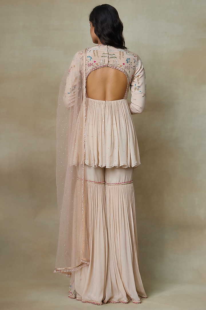 Toosh Chinon Gathered Gharara Set by Shasha Gaba at Pernia's Pop Up Shop
