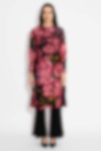 Black Poly Chanderi Floral Straight Kurta by Shasha Gaba at Pernia's Pop Up Shop