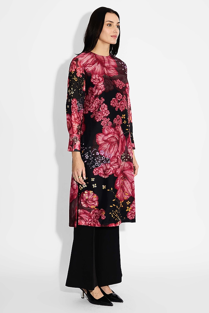 Black Poly Chanderi Floral Straight Kurta by Shasha Gaba at Pernia's Pop Up Shop