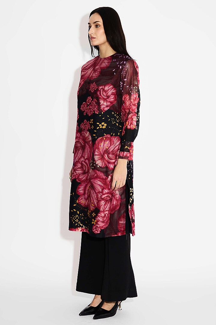 Black Poly Chanderi Floral Straight Kurta by Shasha Gaba at Pernia's Pop Up Shop