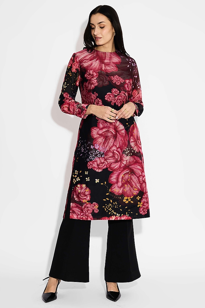 Black Poly Chanderi Floral Straight Kurta by Shasha Gaba at Pernia's Pop Up Shop