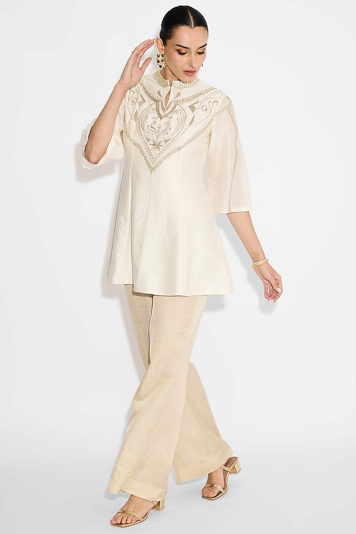 Ivory Poly Chanderi Pearl Embellished Short Kurta by Shasha Gaba at Pernia's Pop Up Shop
