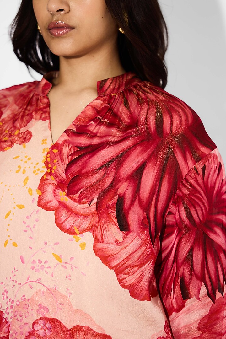 Pink & Gold Tissue Satin Floral Straight Kurta by Shasha Gaba at Pernia's Pop Up Shop