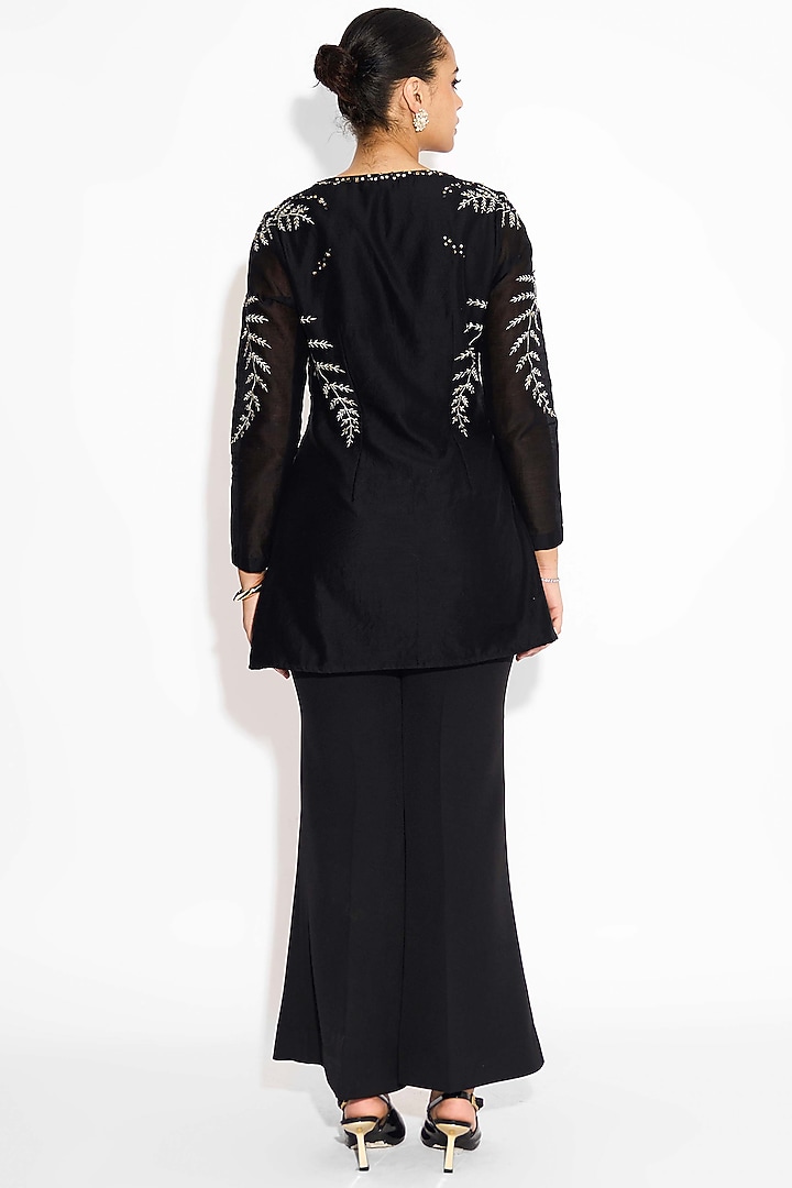 Black Poly Chanderi Embellished Short Kurta by Shasha Gaba at Pernia's Pop Up Shop