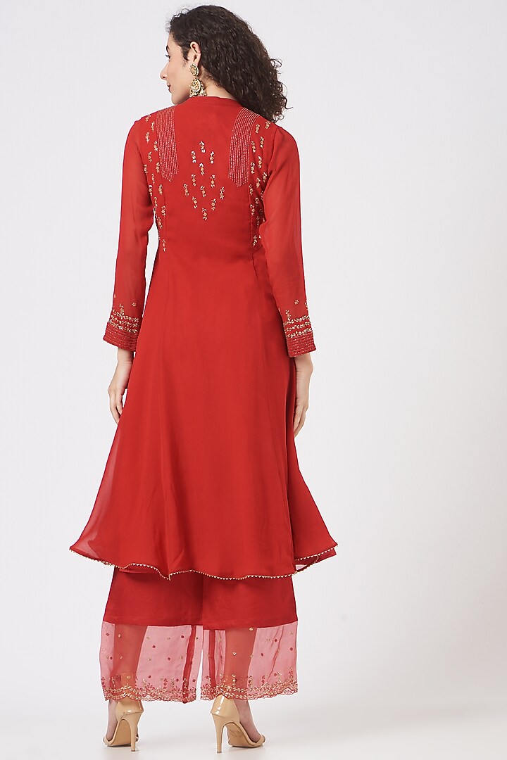 Red Embroidered Kurta Set by Shasha Gaba at Pernia's Pop Up Shop