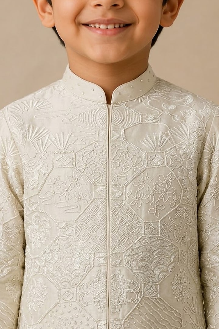 Ivory Chanderi Thread & Pearl Work Kurta For Boys by Shasha Gaba Kids at Pernia's Pop Up Shop