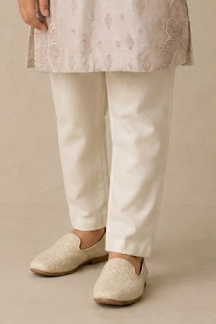 Rose Pink Chanderi Thread & Pearl Work Kurta For Boys by Shasha Gaba Kids at Pernia's Pop Up Shop