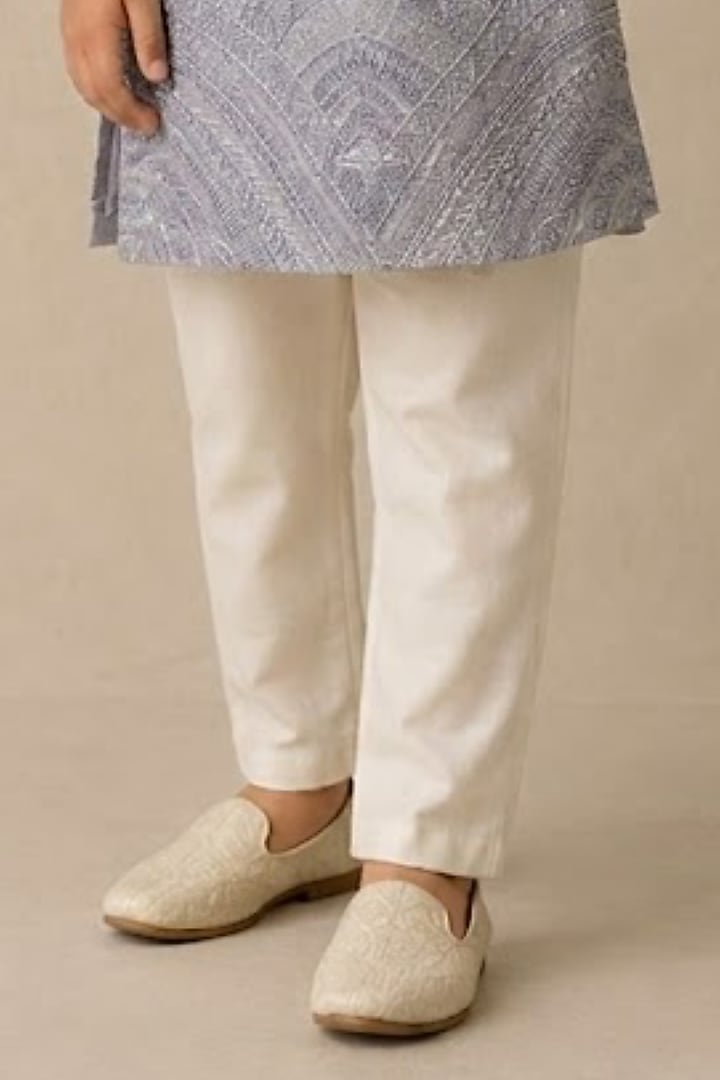 Blue Chanderi Thread & Pearl Work Kurta For Boys by Shasha Gaba Kids at Pernia's Pop Up Shop