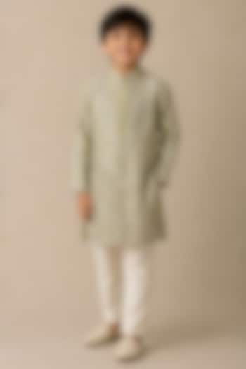 Yellow Chanderi Thread & Pearl Work Kurta For Boys by Shasha Gaba Kids at Pernia's Pop Up Shop