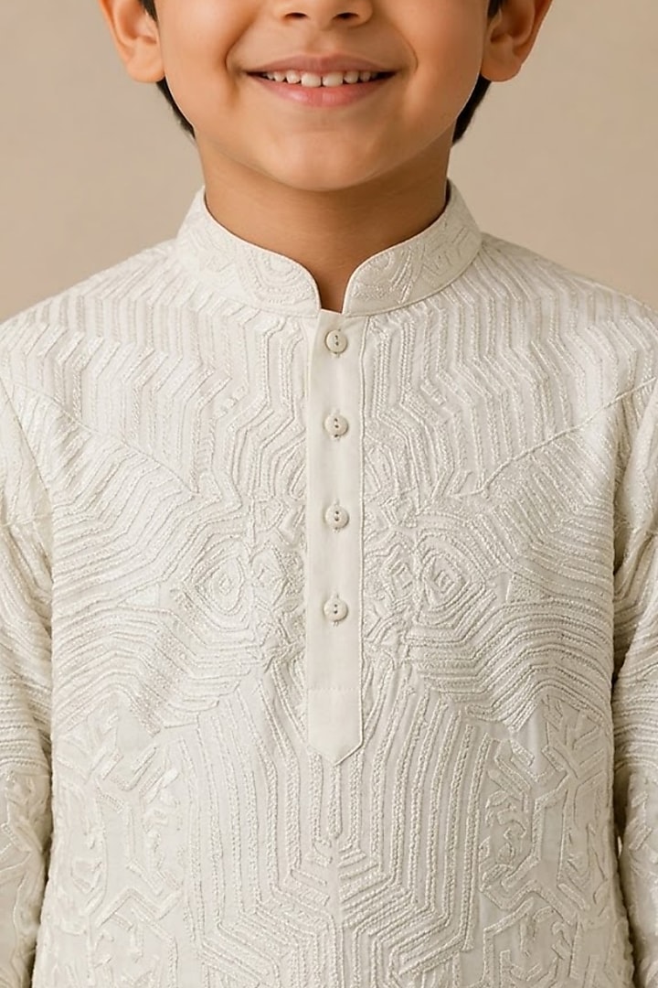 Ivory Chanderi Thread & Pearl Work Kurta For Boys by Shasha Gaba Kids at Pernia's Pop Up Shop