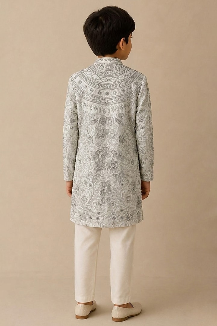 Grey Chanderi Thread & Pearl Work Kurta For Boys by Shasha Gaba Kids at Pernia's Pop Up Shop