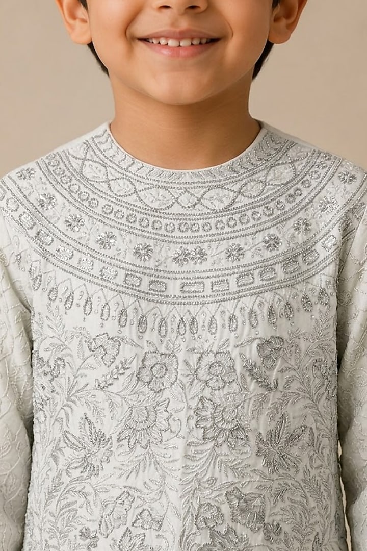 Grey Chanderi Thread & Pearl Work Kurta For Boys by Shasha Gaba Kids at Pernia's Pop Up Shop