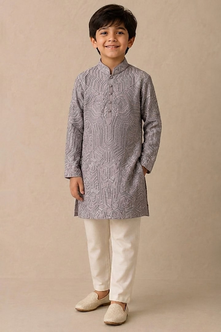 Grey Chanderi Thread & Pearl Work Kurta For Boys by Shasha Gaba Kids at Pernia's Pop Up Shop