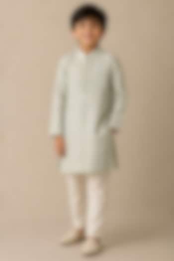 Green Chanderi Thread & Pearl Work Kurta For Boys by Shasha Gaba Kids at Pernia's Pop Up Shop