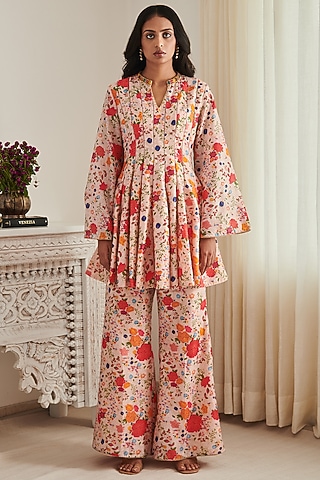 Champagne Chanderi Printed & Embroidered Kurta Set by Shasha Gaba