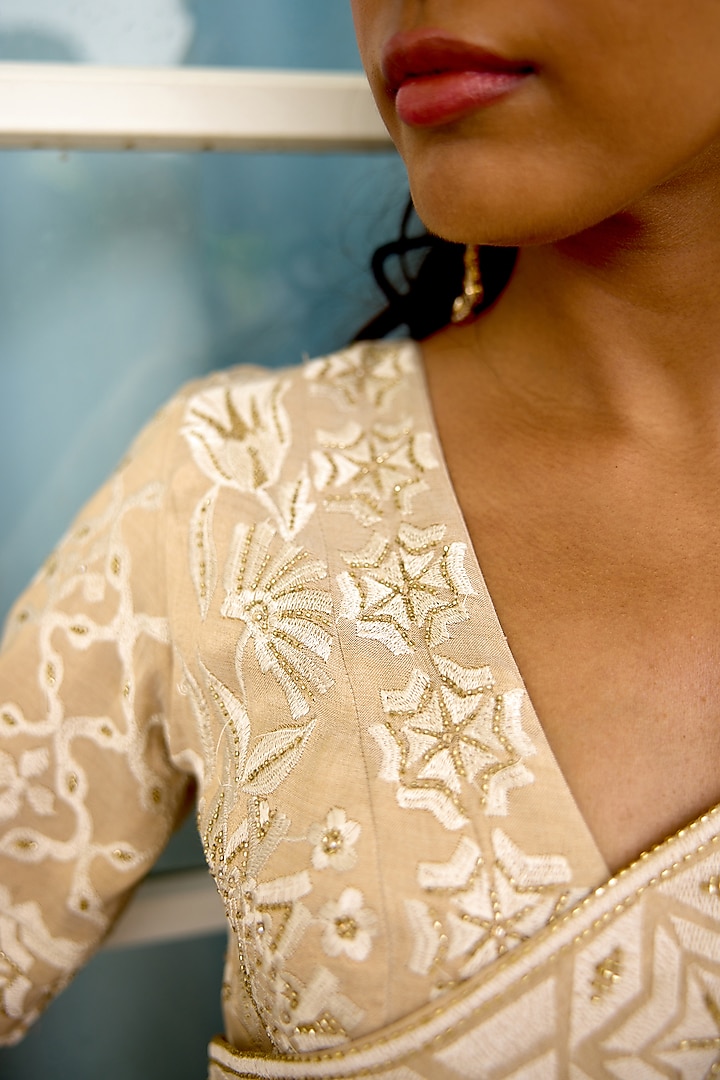 Golden Tissue Hand Embellished Reception Saree Set by Shasha Gaba at Pernia's Pop Up Shop
