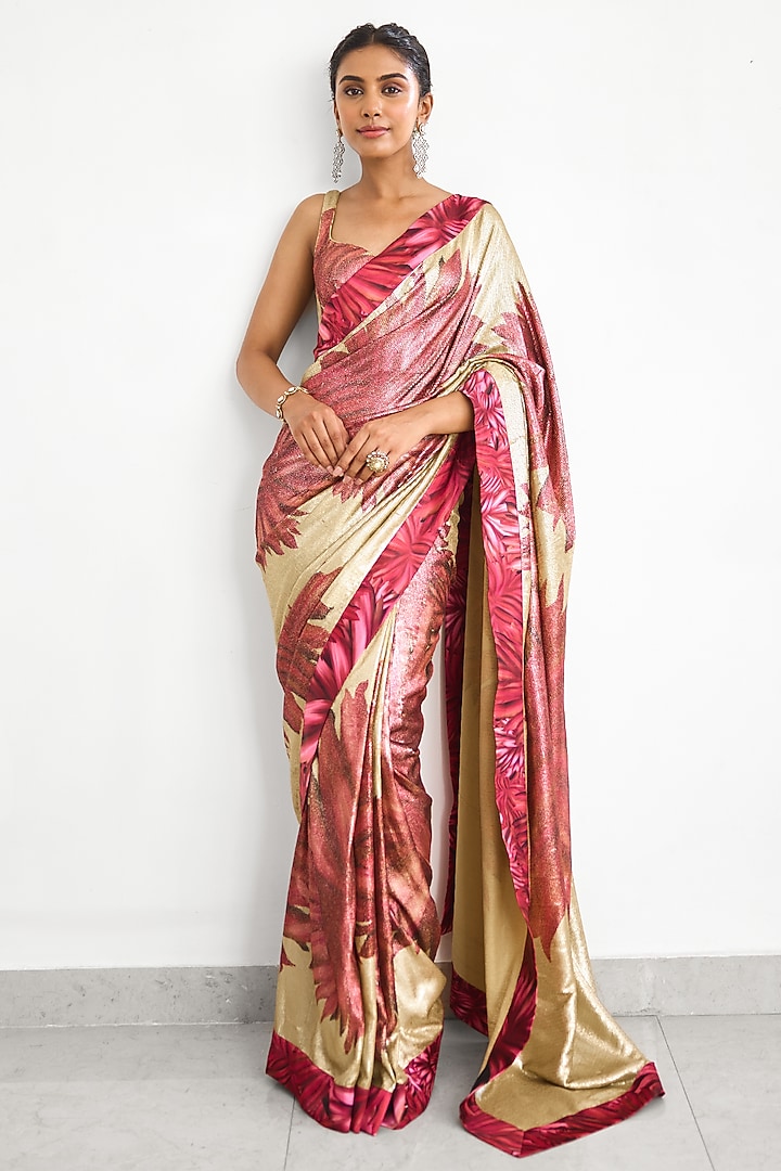 Golden Sequins Wedding Saree Set by Shasha Gaba at Pernia's Pop Up Shop