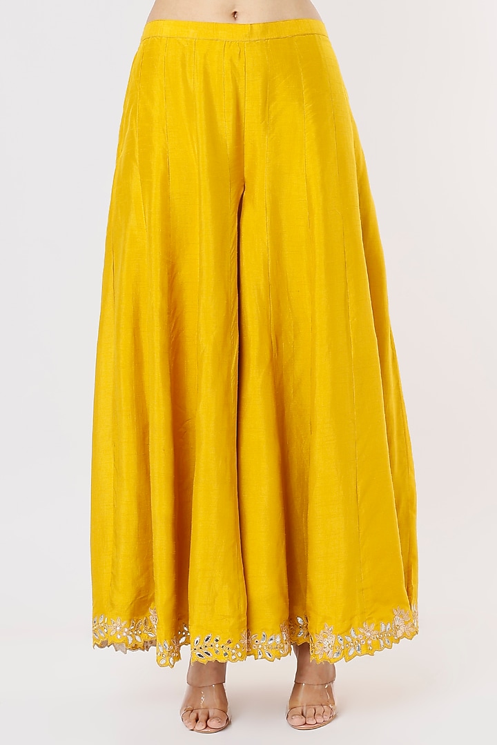 Yellow Embroidered Party Wear Sharara Set by Shagun Nagi at Pernia's Pop Up Shop