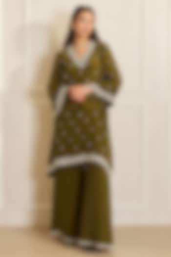 Olive Green Crepe Hand Embroidered Kurta Set by Shahmeen Husain at Pernia's Pop Up Shop