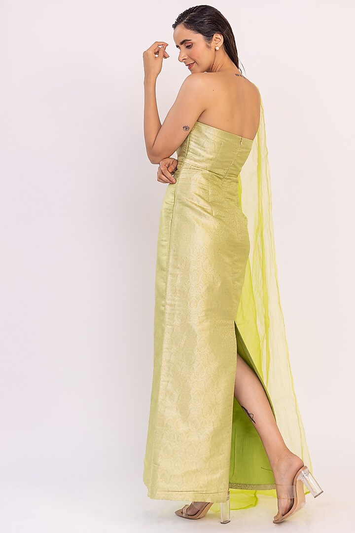 Green Silk Brocade Tube Kurta Set by Shaakha at Pernia's Pop Up Shop
