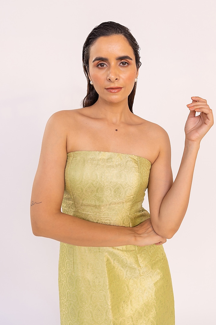 Green Silk Brocade Tube Kurta Set by Shaakha at Pernia's Pop Up Shop