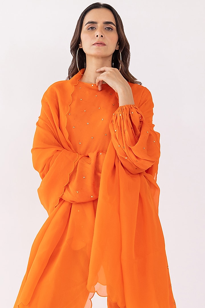 Orange Lurex Satin Blend Kurta Set by Shaakha at Pernia's Pop Up Shop