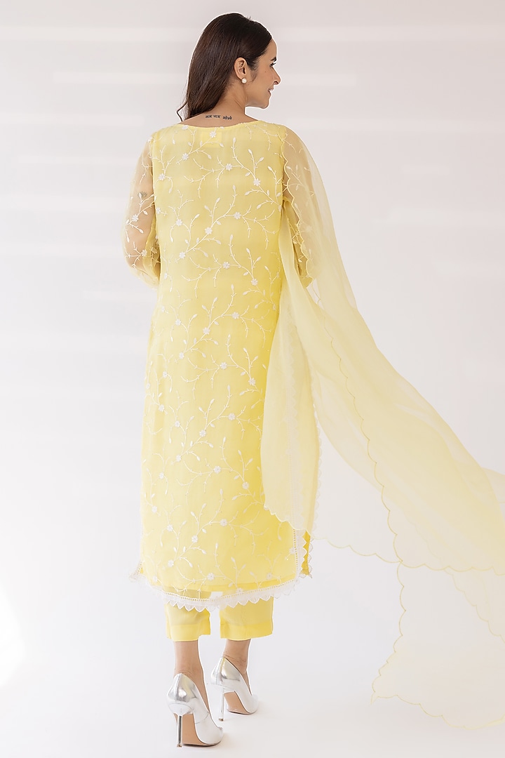 Yellow Organza Embroidered Kurta Set by Shaakha at Pernia's Pop Up Shop