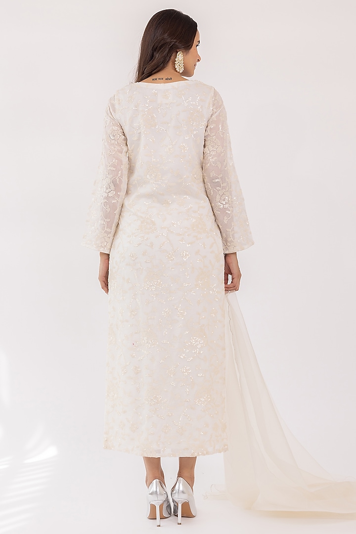 White Georgette Embroidered Kurta Set by Shaakha at Pernia's Pop Up Shop