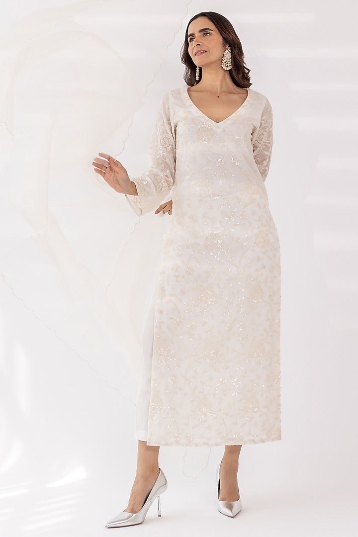 White Georgette Embroidered Kurta Set by Shaakha at Pernia's Pop Up Shop