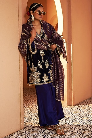 Blue Pure Silk Velvet Zardosi Embroidered Short Kalidar Kurta Set by SHALKII