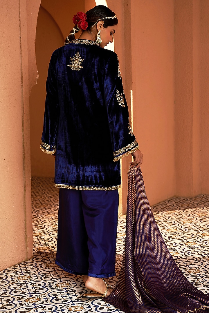 Blue Pure Silk Velvet Zardosi Embroidered Short Kalidar Kurta Set by SHALKII at Pernia's Pop Up Shop