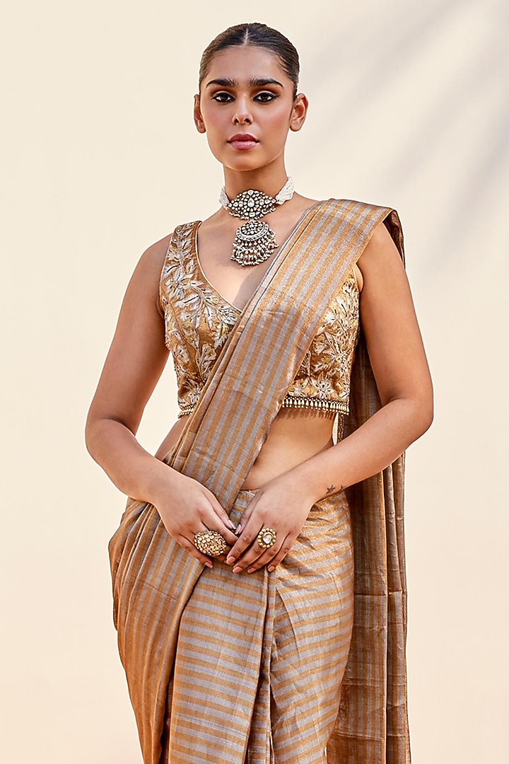 Gold & Grey Zari Tissue Checkered Wedding Saree Set by SHALKII at Pernia's Pop Up Shop