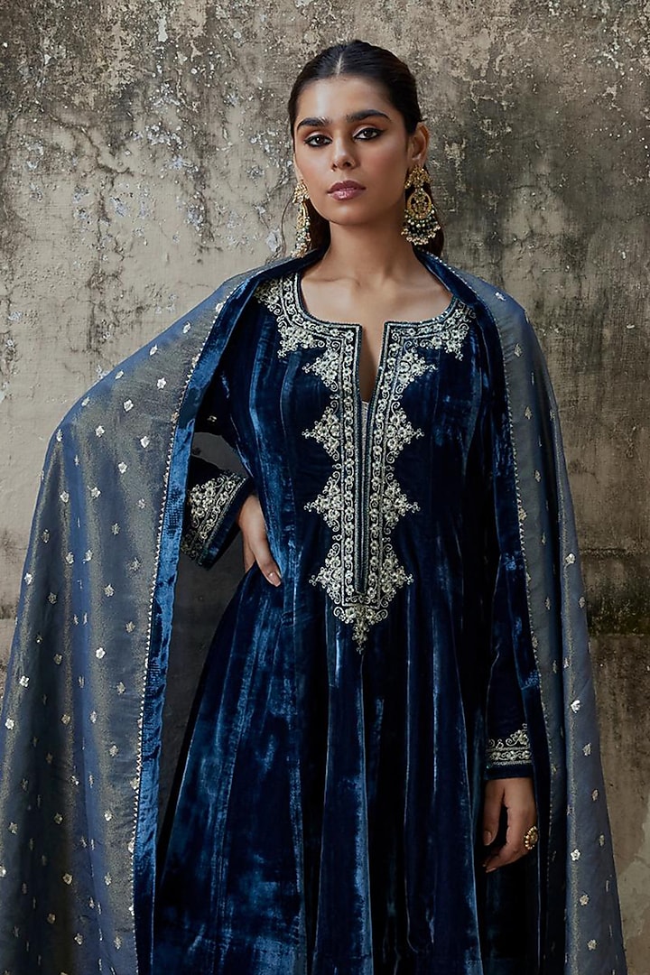 Teal Blue Pure Silk Velvet Kalidar Kurta Set by SHALKII at Pernia's Pop Up Shop