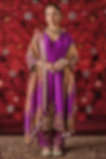 Purple Habutai Silk Sequins Embroidered Kurta Set by SHALKII at Pernia's Pop Up Shop