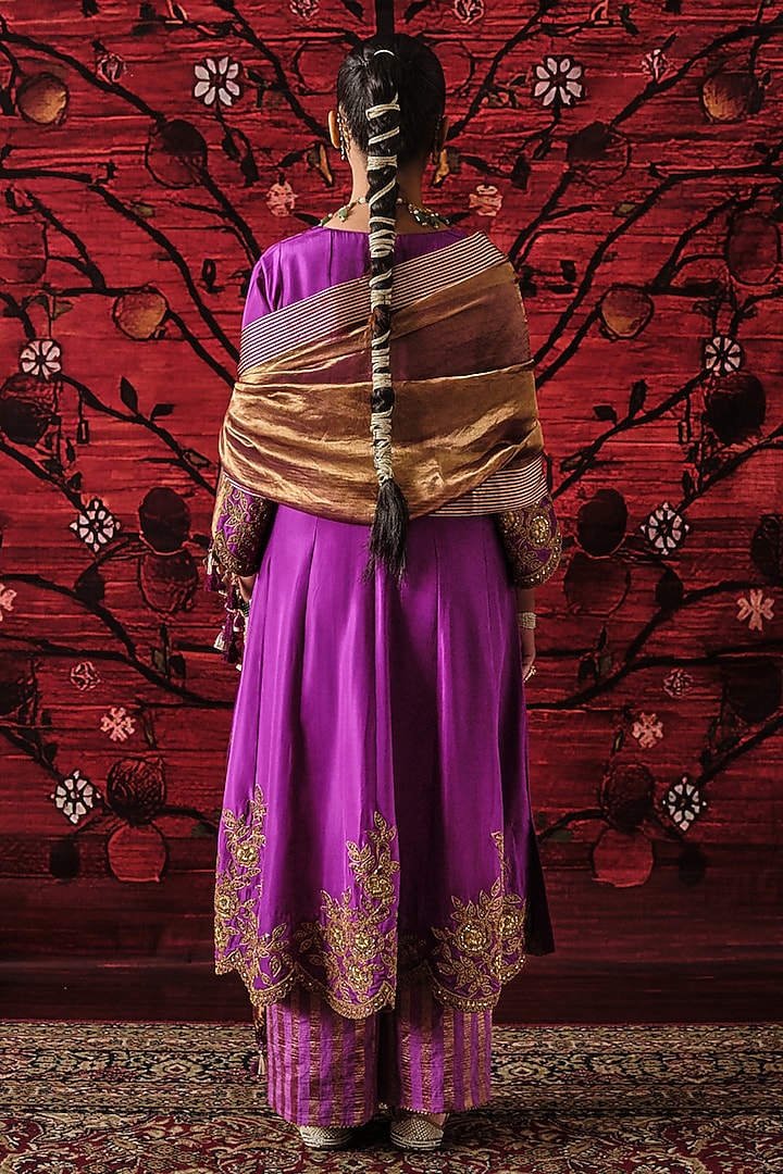 Purple Habutai Silk Sequins Embroidered Kurta Set by SHALKII at Pernia's Pop Up Shop